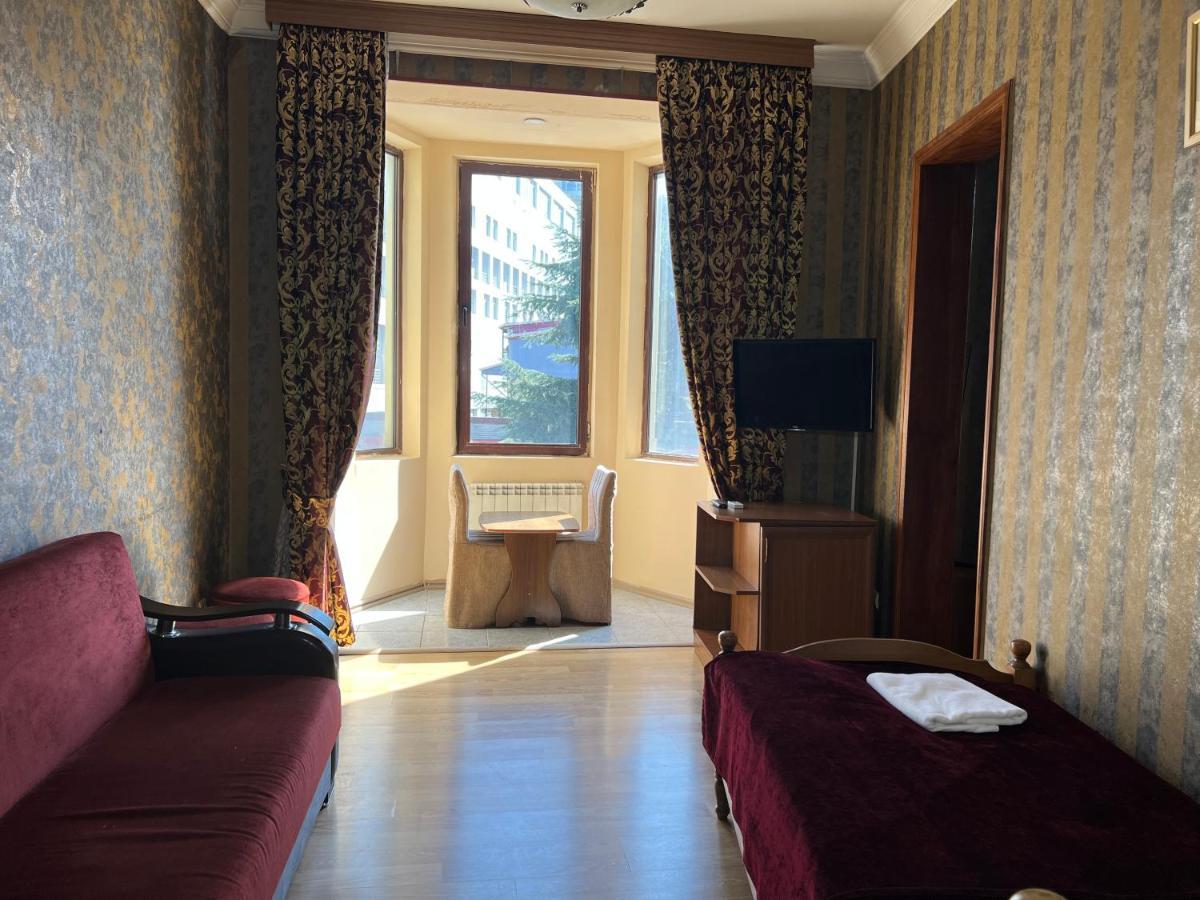Hotel Mercury Batum Dış mekan fotoğraf