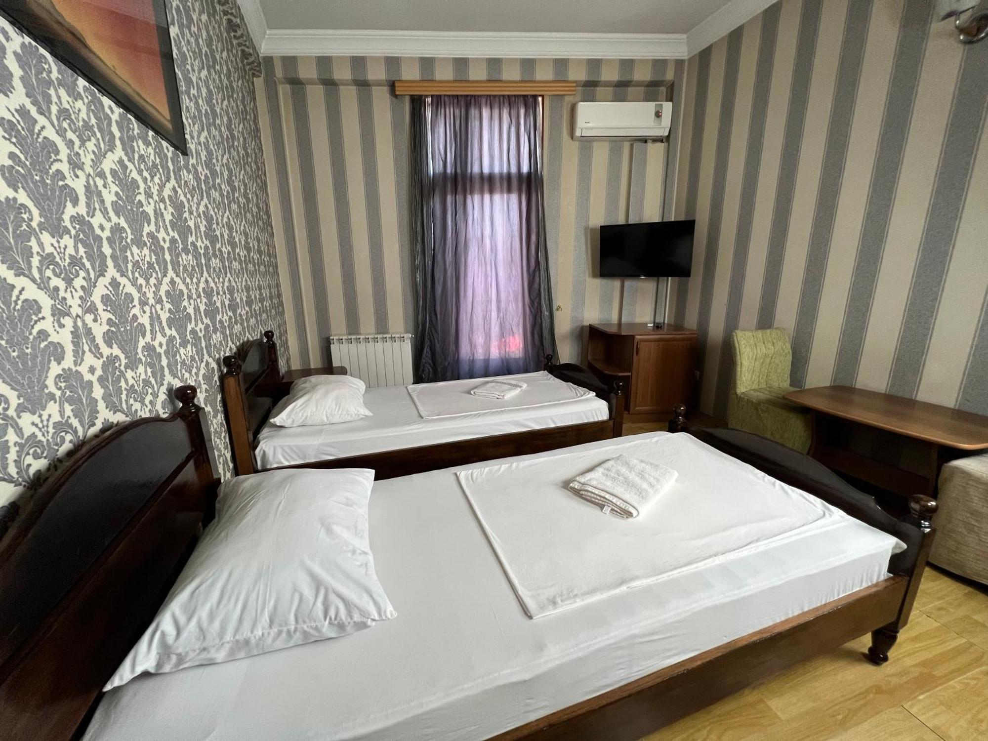 Hotel Mercury Batum Dış mekan fotoğraf